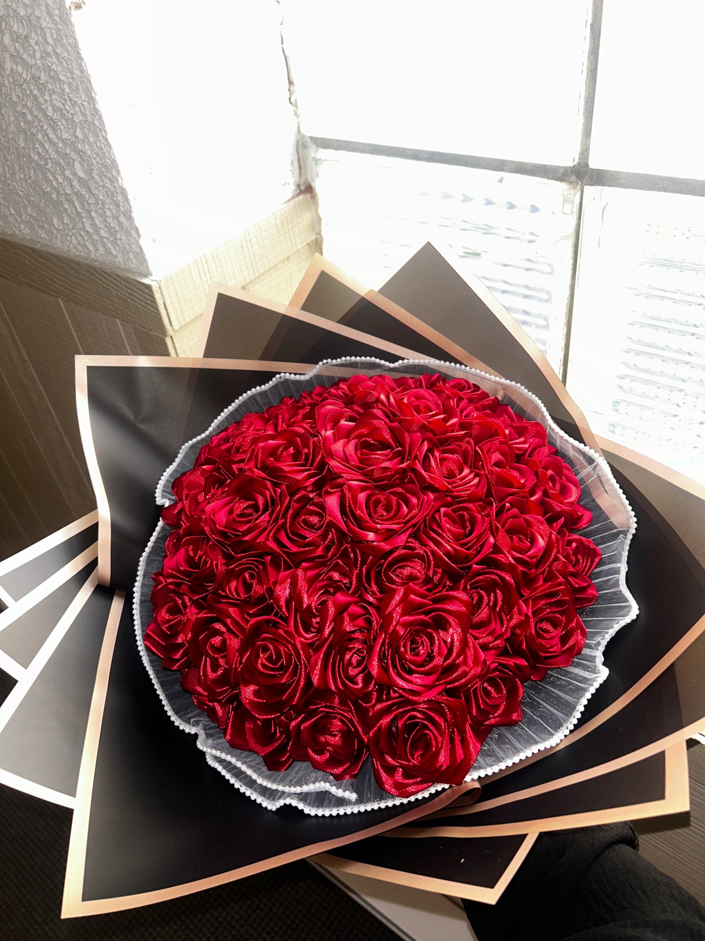 Bouquet de 50 roses Satin