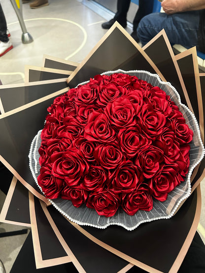 Bouquet de 50 roses Satin