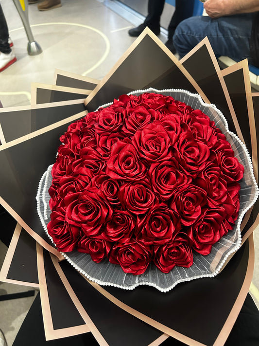 Bouquet de 50 roses Satin